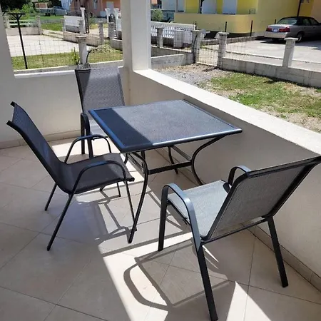Sunny House Apartments Doni Stoj Bregvija Exterior photo